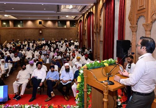 Photo-2-1 ਮਹਾਰਾਸ਼ਟਰ ਦੇ ਸਿੱਖ ਭਾਈਚਾਰੇ ਲਈ ਸਰਕਾਰੀ ਘੱਟ ਗਿਣਤੀ ਸਕੀਮਾਂ ਬਾਰੇ ਵਰਕਸ਼ਾਪ ਦਾ ਆਯੋਜਨ