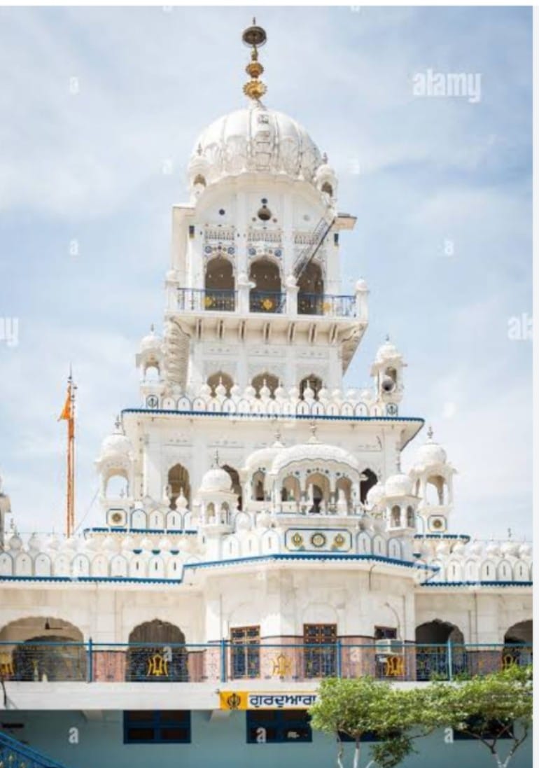 ਗੁਰਦੁਆਰਾ-ਕਿਲਾ-ਲੋਹਗੜ੍ਹ-ਸਾਹਿਬ-ਅੰਮ੍ਰਿਤਸਰ-1 12 ਜੂਨ, ਅਵਤਾਰ ਪੁਰਬ ‘ਤੇ ਵਿਸ਼ੇਸ਼/ਹਕੂਮਤ ਨਾਲ ਲੜਾਈਆਂ ਦਾ ਮੁੱਢ ਬੰਨਣ ਵਾਲੇ: ਸ੍ਰੀ ਗੁਰੂ ਹਰਿਗੋਬਿੰਦ ਸਾਹਿਬ ਜੀ/ਡਾ. ਚਰਨਜੀਤ ਸਿੰਘ ਗੁੰਮਟਾਲਾ