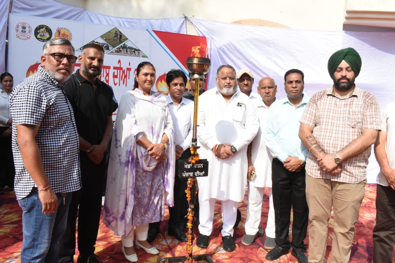 WhatsApp-Image-2025-08-29-at-11.37.53-AM ਖੇਡਾਂ ਵਤਨ ਪੰਜਾਬ ਦੀਆਂ-2025 ; ਮਸ਼ਾਲ ਦਾ ਜਲੰਧਰ ਪੁੱਜਣ ’ਤੇ ਸਵਾਗਤ, ਮੋਗਾ ਲਈ ਕੀਤੀ ਰਵਾਨਾ
