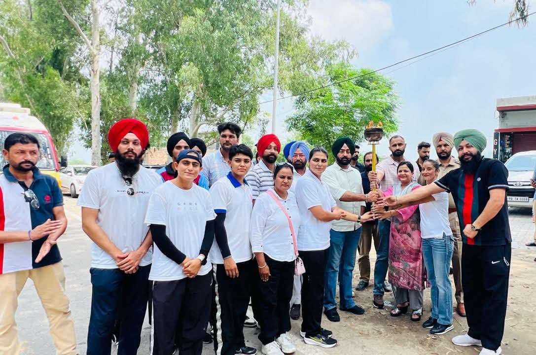 WhatsApp-Image-2025-08-29-at-11.37.54-AM ‘ਖੇਡਾਂ ਵਤਨ ਪੰਜਾਬ ਦੀਆਂ’ ਸੀਜ਼ਨ-4 ਦੀ ਮਸ਼ਾਲ ਮੋਗਾ ਪਹੁੰਚਣ ਤੇ ਵਿਧਾਇਕ ਤੇ ਡਿਪਟੀ ਕਮਿਸ਼ਨਰ ਨੇ ਕੀਤਾ ਸ਼ਾਨਦਾਰ ਸਵਾਗਤ