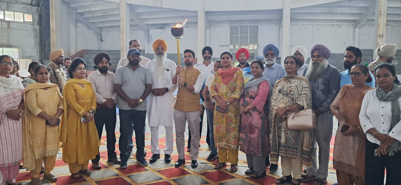 WhatsApp-Image-2025-08-29-at-11.37.55-AM ‘ਖੇਡਾਂ ਵਤਨ ਪੰਜਾਬ ਦੀਆਂ’ ਸੀਜ਼ਨ-4 ਦੀ ਮਸ਼ਾਲ ਮੋਗਾ ਪਹੁੰਚਣ ਤੇ ਵਿਧਾਇਕ ਤੇ ਡਿਪਟੀ ਕਮਿਸ਼ਨਰ ਨੇ ਕੀਤਾ ਸ਼ਾਨਦਾਰ ਸਵਾਗਤ
