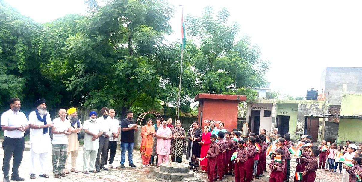 ph1-15-august-palahi ਪਲਾਹੀ ਸਰਕਾਰੀ ਸਕੂਲ 'ਚ ਮਨਾਇਆ ਅਜ਼ਾਦੀ ਦਿਹਾੜਾ