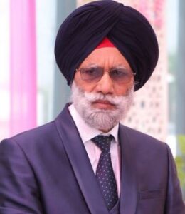 ravinder-chout-sir-260x300 ਸਰਵਣ ਪੁੱਤ ਵਿਦੇਸ਼ੀਂ-ਹੁਣ ਬੁਢਾਪੇ ਦੀ ਬਹਿੰਗੀ ਕੌਣ ਚੁੱਕੇ ?/ ਰਵਿੰਦਰ ਚੋਟ 