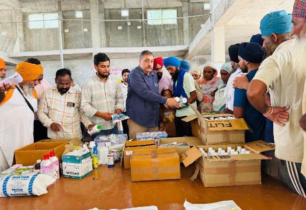 Capture-12 ਖੇਤੀ ਅਰਥਚਾਰੇ ਦੀ ਸੁਰੱਖਿਆ ਪ੍ਰਮੁੱਖ ਤਰਜੀਹ: ਹਫ਼ਤੇ ਦੇ ਅੰਦਰ 1.75 ਲੱਖ ਤੋਂ ਵੱਧ ਪਸ਼ੂਆਂ ਨੂੰ ਗਲ-ਘੋਟੂ ਤੋਂ ਬਚਾਅ ਦੇ ਟੀਕੇ ਲਾਏ