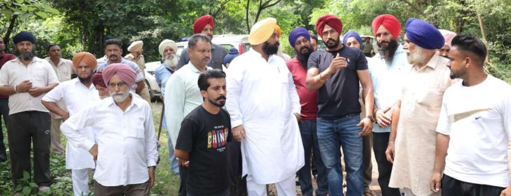 WhatsApp-Image-2025-09-18-at-7.31.31-PM-1024x394 8 ਕਰੋੜ ਦੀਆਂ ਪੁਲੀਆਂ ਬਣਨ ਨਾਲ ਚੰਗਰ ਇਲਾਕੇ ਦੀ 70 ਸਾਲ ਪੁਰਾਣੀ ਸਮੱਸਿਆ ਹੋਵੇਗੀ  ਹੱਲ – ਹਰਜੋਤ ਬੈਂਸ