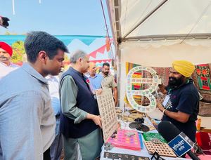 Capture-11 ਕੈਬਨਿਟ ਮੰਤਰੀ ਸੰਜੀਵ ਅਰੋੜਾ ਵੱਲੋਂ ਸਾਰਸ ਮੇਲਾ- 2025 ਦਾ ਉਦਘਾਟਨ