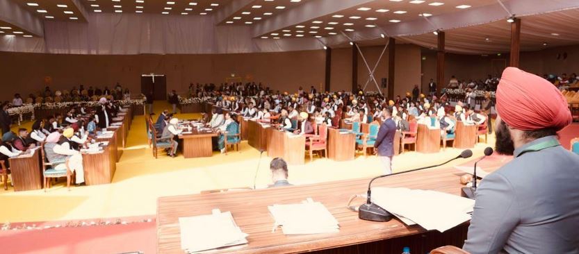 3-21 ਸੰਵਿਧਾਨ ਦਿਵਸ ਮੌਕੇ ਸ੍ਰੀ ਅਨੰਦਪੁਰ ਸਾਹਿਬ ਵਿਖੇ ਪੰਜਾਬ ਦੇ ਸਰਕਾਰੀ ਸਕੂਲਾਂ ਦੇ ਵਿਦਿਆਰਥੀਆਂ ਦਾ ਮੌਕ ਵਿਧਾਨ ਸਭਾ ਸੈਸ਼ਨ ਕਰਵਾਇਆ