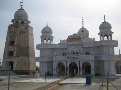 Capture-17 ਸ਼ਹੀਦੀ ਦਿਹਾੜੇ ‘ਤੇ ਵਿਸ਼ੇਸ਼ - ਤੇਗ ਤੇ ਕਲਮ ਦੇ ਧਨੀ:ਸ਼ਹੀਦ ਬਾਬਾ ਦੀਪ ਸਿੰਘ ਜੀ/ਡਾ.ਚਰਨਜੀਤ ਸਿੰਘ ਗੁਮਟਾਲਾ