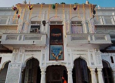 Capture-2-1 ਸ਼ਹੀਦੀ ਦਿਹਾੜੇ ‘ਤੇ ਵਿਸ਼ੇਸ਼ - ਤੇਗ ਤੇ ਕਲਮ ਦੇ ਧਨੀ:ਸ਼ਹੀਦ ਬਾਬਾ ਦੀਪ ਸਿੰਘ ਜੀ/ਡਾ.ਚਰਨਜੀਤ ਸਿੰਘ ਗੁਮਟਾਲਾ