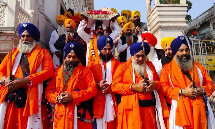 Capture-36 ਸ੍ਰੀ ਗੁਰੂ ਤੇਗ ਬਹਾਦਰ ਸਾਹਿਬ ਦੇ 350 ਸਾਲਾ ਸ਼ਹੀਦੀ ਦਿਹਾੜੇ ਸਬੰਧੀ ਸ੍ਰੀ ਅਕਾਲ ਤਖ਼ਤ ਸਾਹਿਬ ਤੋਂ ਸਜਾਇਆ ਨਗਰ ਕੀਰਤਨ