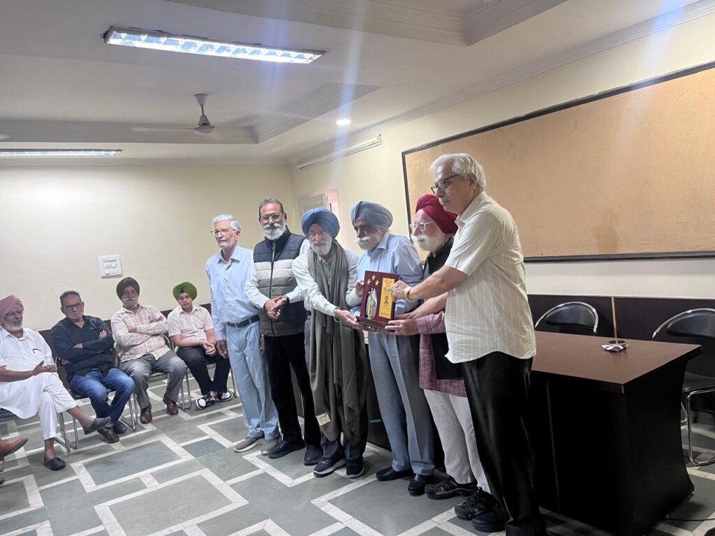 IMG-20251102-WA0027-1024x768 ਪੰਜਾਬੀ ਕਾਲਮ ਨਵੀਸ ਪੱਤਰਕਾਰ ਮੰਚ (ਰਜਿ.) ਵੱਲੋਂ ਫਗਵਾੜਾ ਵਿਖੇ "ਪੰਜਾਬ, ਪੰਜਾਬੀ ਅਤੇ ਪਰਵਾਸ" ਵਿਸ਼ੇ ਉੱਤੇ ਵਿਚਾਰ ਚਰਚਾ