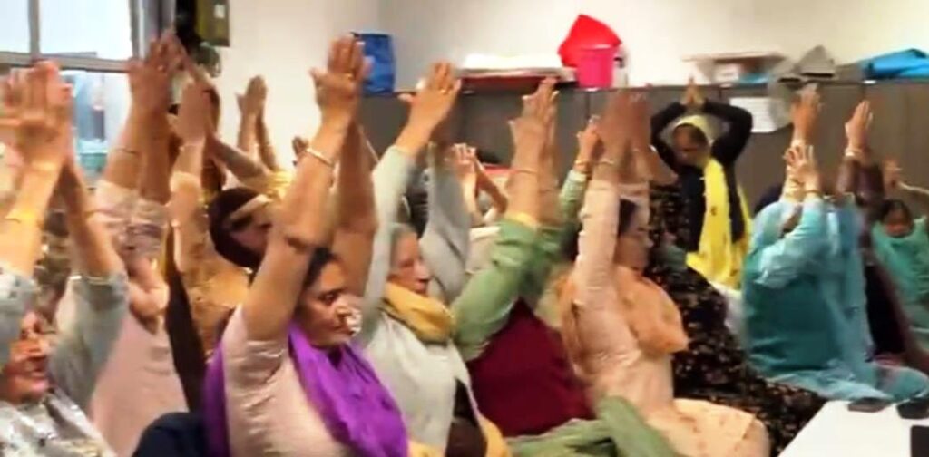 WhatsApp-Image-2025-11-20-at-5.59.21-AM2-1024x504 *ਕੈਲਗਰੀ ਵੋਮੈਨ ਕਲਚਰਲ ਐਸੋਸੀਏਸ਼ਨ ਦੀ ਮੀਟਿੰਗ ਗੁਰਪੁਰਬ ਨੂੰ ਸਮਰਪਿਤ ਰਹੀ*