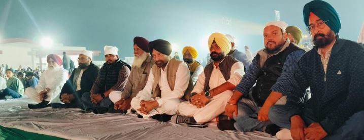 b ਸ੍ਰੀ ਗੁਰੂ ਤੇਗ ਬਹਾਦਰ ਜੀ ਦੇ 350ਵੇਂ ਸ਼ਹੀਦੀ ਦਿਹਾੜੇ ਨੂੰ ਸਮਰਪਿਤ ‘ਲਾਈਟ ਐਂਡ ਸਾਊਂਡ ਸ਼ੋਅ’ ਮੁਕਤਸਰ ਵਾਸੀਆਂ ਨੂੰ ਸ਼ਰਧਾ ਅਤੇ ਭਗਤੀ ਭਾਵਨਾ ਨਾਲ ਭਰਪੂਰ ਕਰ ਗਿਆ