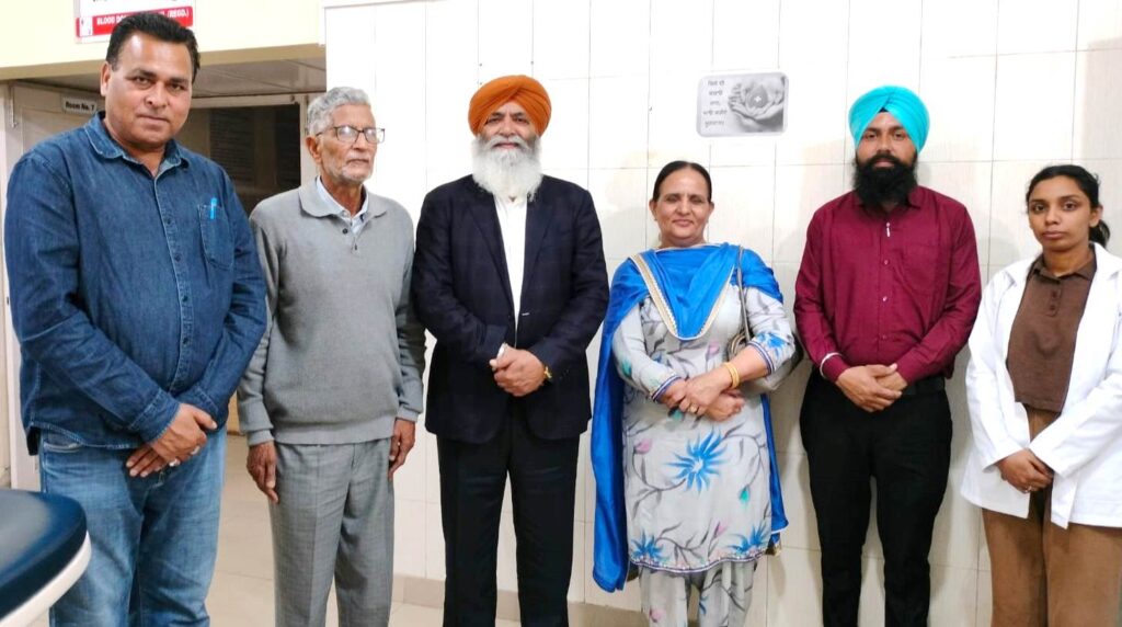 photo-27-feb-26-1024x572 ਪ੍ਰਸਿੱਧ ਸਮਾਜ ਸੇਵਕ ਐੱਨ.ਆਰ.ਆਈ.  ਸ. ਬਹਾਦਰ ਸਿੰਘ ਦਾ ਬਲੱਡ ਬੈਂਕ ਪੁੱਜਣ ‘ਤੇ ਕੀਤਾ ਸਵਾਗਤ
