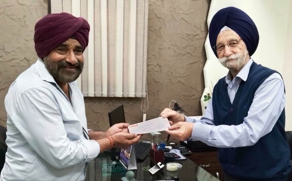 photo1-10-march-1-1024x634 ਸ. ਚਰਨਜੀਤ ਸਿੰਘ ਬਾਸੀ ਮੈਮੋਰੀਅਲ ਟਰੱਸਟ ਫਗਵਾੜਾ ਨੇ 6 ਲੱਖ ਰੁਪਏ ਹੋਣਹਾਰ ਵਿਦਿਆਰਥੀਆਂ ਲਈ ਦਿੱਤੇ