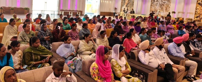 pic-3-1 ਮੋਗਾ ਵਿਖੇ "ਆਪਣਾ ਕਾਰੋਬਾਰ-ਆਪਣੀ ਪਹਿਚਾਣ” ਮੁਹਿੰਮ ਤਹਿਤ 100 ਮਹਿਲਾ ਉੱਦਮੀਆਂ ਦਾ ਸਨਮਾ