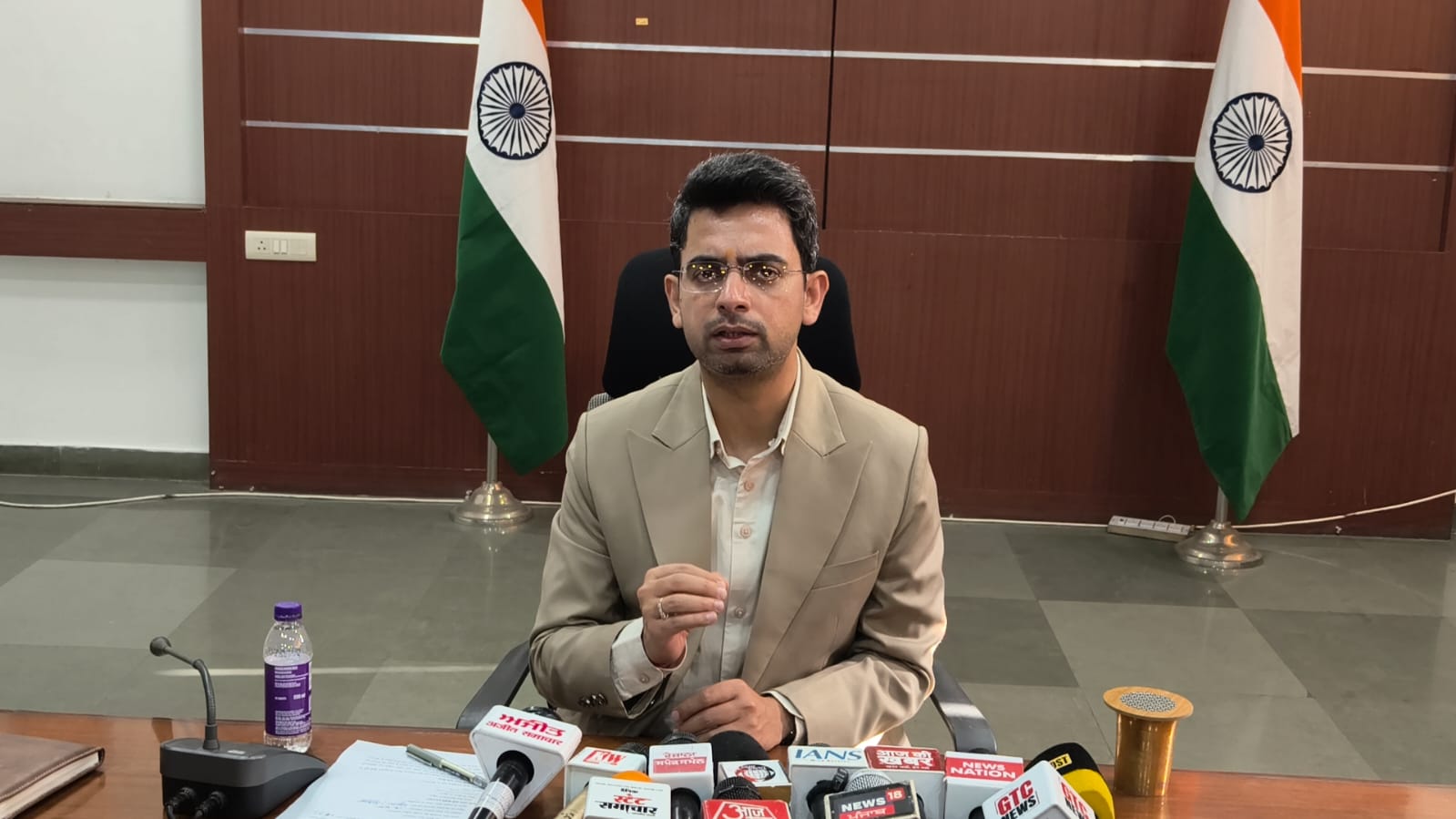 IMG-20260420-WA0059 ਮੁੱਖ ਮੰਤਰੀ ਮਾਵਾਂ ਧੀਆਂ ਸਤਿਕਾਰ ਯੋਜਨਾ ਤਹਿਤ ਵਿਧਾਨ ਸਭਾ ਹਲਕਾ ਮੋਗਾ ਵਿੱਚ ਰਜਿਸਟ੍ਰੇਸ਼ਨ ਜੰਗੀ ਪੱਧਰ ‘ਤੇ ਜਾਰੀ