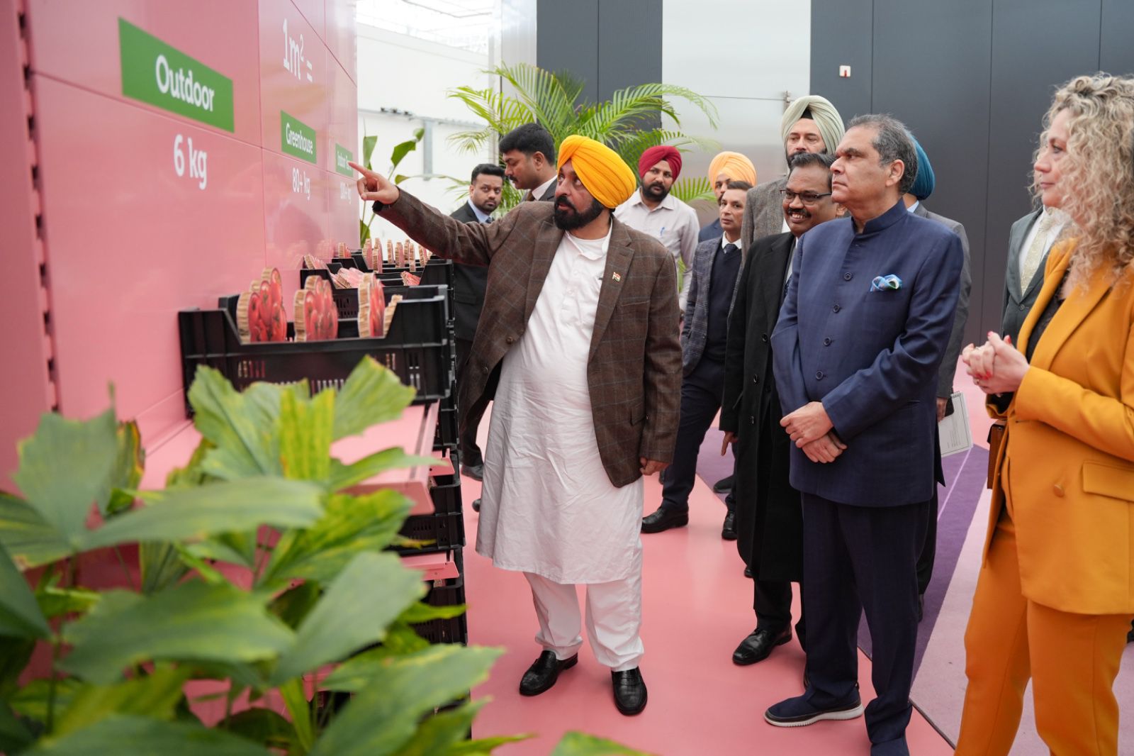 WhatsApp-Image-2026-04-20-at-8.00.28-PM ਮੁੱਖ ਮੰਤਰੀ ਦੇ ਯਤਨਾਂ ਨੂੰ ਬੂਰ ਪੈਣਾ ਸ਼ੁਰੂ, ਪੰਜਾਬ ਸਰਕਾਰ ਵਰਲਡ ਹਾਰਟੀ ਸੈਂਟਰ ਈਕੋਸਿਸਟਮ ਦੀ ਤਰਜ਼ 'ਤੇ ਬਾਗਬਾਨੀ ਅਨੁਭਵ ਅਤੇ ਸਿਖਲਾਈ ਕੇਂਦਰ ਕਰੇਗੀ ਸਥਾਪਤ