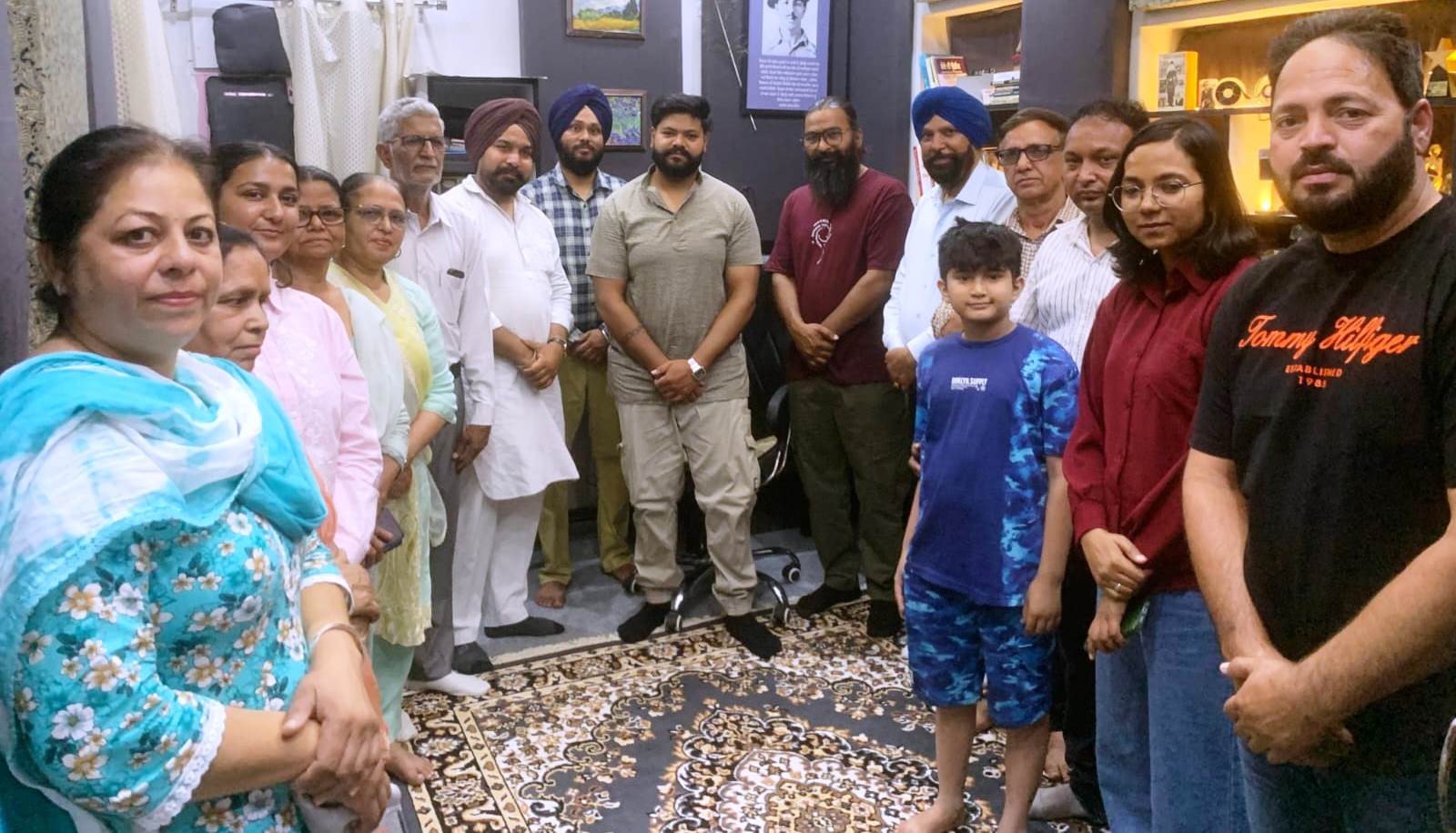 WhatsApp-Image-2026-04-27-at-10.25.02-AM ਬੀਤੇ ਦਿਨ ਸੁਰਖ ਮੰਚ ਵੱਲੋਂ ਪ੍ਰੀਤ ਨਗਰ ਫਗਵਾੜਾ ਵਿਖੇ ਕੀਤਾ ਗਿਆ ਸਟੂਡੀਓ 23 ਮਾਰਚ ਦਾ ਆਗਾਜ਼