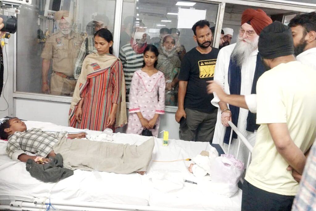 WhatsApp-Image-2026-06-12-at-9.06.20-AM-1024x686 ਸਪੀਕਰ ਸ. ਕੁਲਤਾਰ ਸਿੰਘ ਸੰਧਵਾਂ ਨੇ ਸੜਕ ਹਾਦਸੇ ਦੇ ਜ਼ਖਮੀਆਂ ਦਾ ਹਾਲ-ਚਾਲ ਜਾਣਿਆ