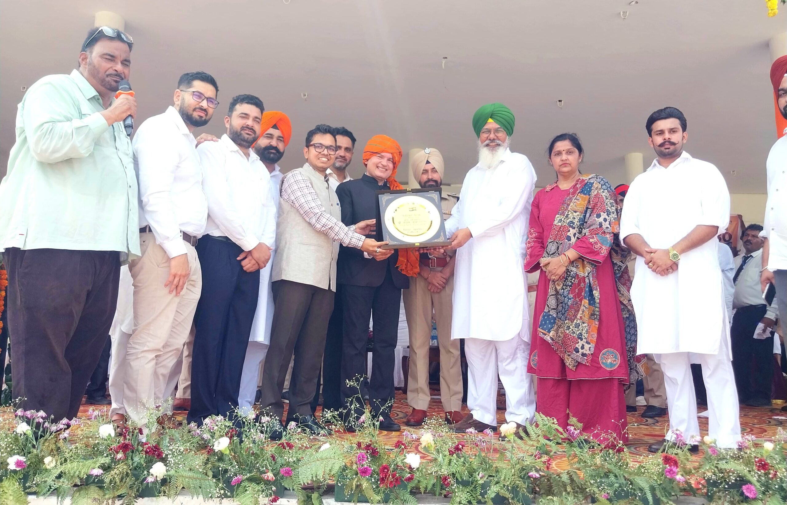 280636-scaled 80ਵੇ ਆਜ਼ਾਦੀ ਦਿਹਾੜੇ ਤੇ ਫ਼ਰੀਦਕੋਟ ਵਿਖੇ ਡਿਪਟੀ ਕਮਿਸ਼ਨਰ ਫਰੀਦਕੋਟ ਨੇ ਲਹਿਰਾਇਆ ਤਿਰੰਗਾ ਝੰਡਾ
