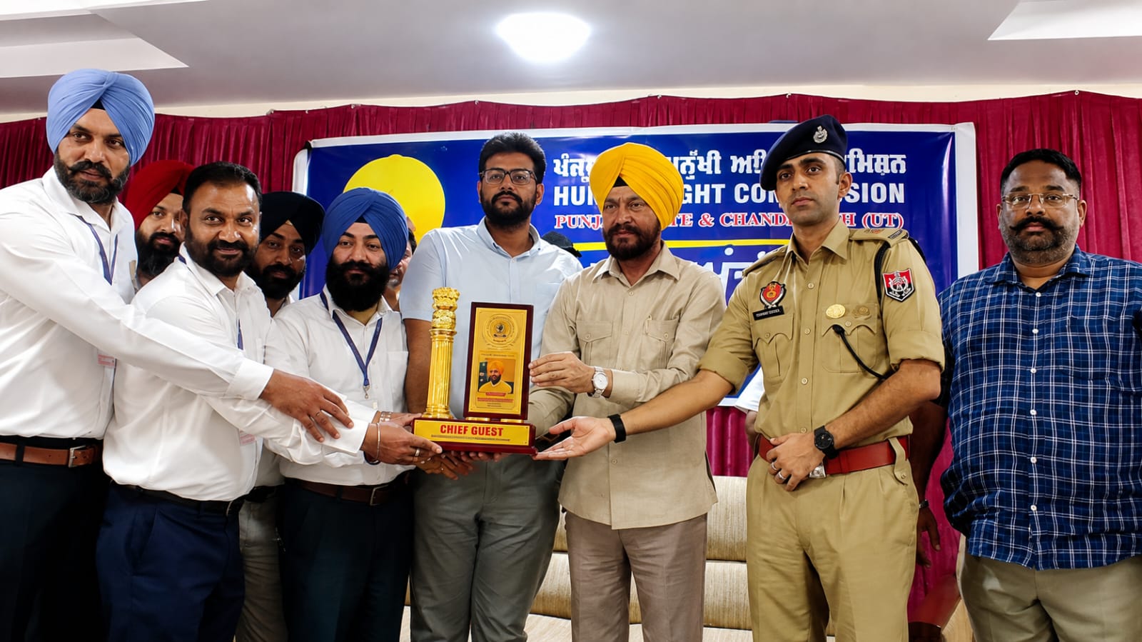 HRC-PB-CHD-6 ਨਾਗਰਿਕਾਂ ਨੂੰ ਸੰਵਿਧਾਨ ਅਨੁਸਾਰ ਮਿਲਦੇ ਮੂਲ ਅਧਿਕਾਰਾਂ ਦੀ ਸੁਰੱਖਿਆ ਯਕੀਨੀ ਬਣਾਉਣ ਲਈ ਹਰ ਸੰਭਵ ਉਪਰਾਲੇ ਕੀਤੇ ਜਾ ਰਹੇ ਹਨ – ਪਦਮ ਸ੍ਰੀ ਜਤਿੰਦਰ ਸਿੰਘ ਸ਼ੰਟੀ