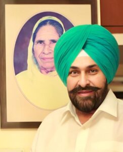 IMG-20260802-WA0004-243x300 ਮੇਰੀ ਮਾਂ ਤਾਂ ਰੱਬ ਦੀ ਕਵਿਤਾ/ਕਵਿਤਾ/ਗੁਰਭਜਨ ਗਿੱਲ