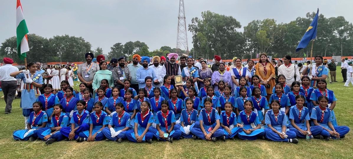 Pic-10 ਮੁੱਖ ਮੰਤਰੀ ਭਗਵੰਤ ਸਿੰਘ ਮਾਨ ਦੀ ਅਗਵਾਈ ਹੇਠ ਪੰਜਾਬ ਸਰਕਾਰ ਸ਼ਹੀਦਾਂ ਦੇ ਸੁਪਨਿਆਂ ਦਾ ‘ਰੰਗਲਾ ਪੰਜਾਬ’ ਸਿਰਜਣ ਲਈ ਵਚਨਬੱਧ: ਹਰਪਾਲ ਸਿੰਘ ਚੀਮਾ