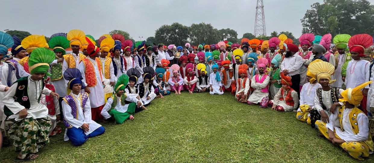 Pic-2 ਮੁੱਖ ਮੰਤਰੀ ਭਗਵੰਤ ਸਿੰਘ ਮਾਨ ਦੀ ਅਗਵਾਈ ਹੇਠ ਪੰਜਾਬ ਸਰਕਾਰ ਸ਼ਹੀਦਾਂ ਦੇ ਸੁਪਨਿਆਂ ਦਾ ‘ਰੰਗਲਾ ਪੰਜਾਬ’ ਸਿਰਜਣ ਲਈ ਵਚਨਬੱਧ: ਹਰਪਾਲ ਸਿੰਘ ਚੀਮਾ