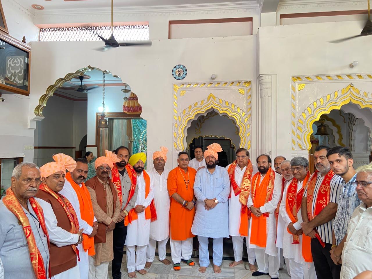 2 "ਓਮ ਜੈ ਜਗਦੀਸ਼ ਹਰੇ" ਆਰਤੀ ਦੀ ਰਚਨਾ ਕਰਨ ਵਾਲੇ ਪੰਡਿਤ ਸ਼ਰਧਾ ਰਾਮ ਫਿਲੌਰੀ ਜੀ ਦਾ 189ਵਾਂ ਜਨਮ ਉਤਸਵ 7 ਮੰਦਰਾਂ ਵਿੱਚ ਆਰਤੀ ਕਰਕੇ ਅਤੇ ਪ੍ਰਭੂ ਅੱਗੇ ਪੰਜਾਬ ਦੀ ਸੁੱਖ, ਸ਼ਾਂਤੀ, ਖੁਸ਼ਹਾਲੀ ਅਤੇ ਸਦਭਾਵਨਾ ਦੀ ਅਰਦਾਸ ਕਰਕੇ ਮਨਾਇਆ