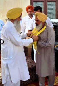 WhatsApp-Image-2026-09-12-at-2.09.35-PM-1-202x300 ਅਕਾਲੀ ਦਲ ਨੂੰ ਵੱਡਾ ਝਟਕਾ—40 ਪਰਿਵਾਰ ਹੋਏ ਆਮ ਆਦਮੀ ਪਾਰਟੀ ਵਿੱਚ ਸ਼ਾਮਲ