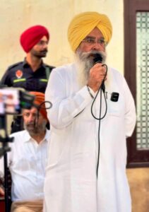 WhatsApp-Image-2026-09-12-at-2.09.35-PM-211x300 ਅਕਾਲੀ ਦਲ ਨੂੰ ਵੱਡਾ ਝਟਕਾ—40 ਪਰਿਵਾਰ ਹੋਏ ਆਮ ਆਦਮੀ ਪਾਰਟੀ ਵਿੱਚ ਸ਼ਾਮਲ