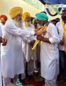 WhatsApp-Image-2026-09-12-at-2.09.36-PM-231x300 ਅਕਾਲੀ ਦਲ ਨੂੰ ਵੱਡਾ ਝਟਕਾ—40 ਪਰਿਵਾਰ ਹੋਏ ਆਮ ਆਦਮੀ ਪਾਰਟੀ ਵਿੱਚ ਸ਼ਾਮਲ
