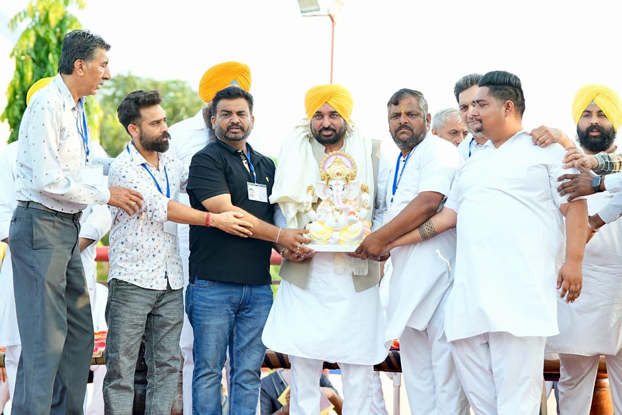 WhatsApp-Image-2026-09-15-at-7.29.21-PM ਹੁਣ ਪੰਜਾਬ ਦੇ 80 ਫ਼ੀਸਦੀ ਖੇਤਾਂ ਤੱਕ ਪਹੁੰਚ ਰਿਹਾ ਹੈ ਨਹਿਰੀ ਪਾਣੀ: ਮੁੱਖ ਮੰਤਰੀ ਭਗਵੰਤ ਸਿੰਘ ਮਾਨ