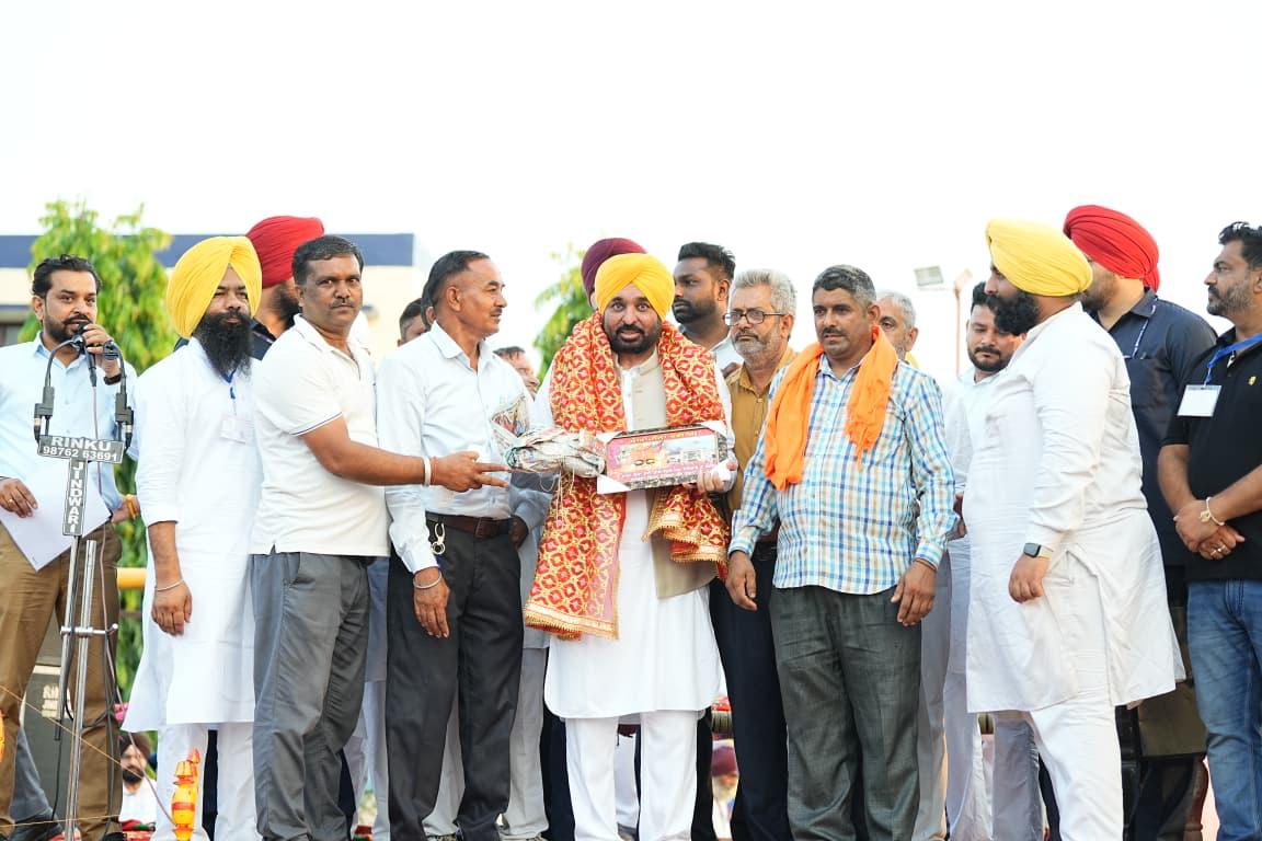 WhatsApp-Image-2026-09-15-at-7.29.22-PM-3 ਹੁਣ ਪੰਜਾਬ ਦੇ 80 ਫ਼ੀਸਦੀ ਖੇਤਾਂ ਤੱਕ ਪਹੁੰਚ ਰਿਹਾ ਹੈ ਨਹਿਰੀ ਪਾਣੀ: ਮੁੱਖ ਮੰਤਰੀ ਭਗਵੰਤ ਸਿੰਘ ਮਾਨ