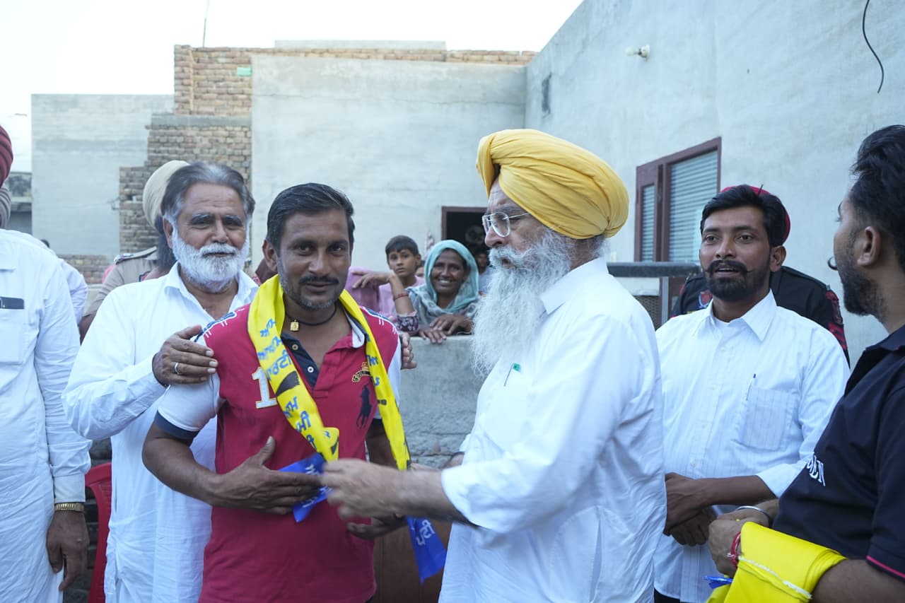WhatsApp-Image-2026-10-04-at-4.52.06-PM-1 ਕੋਲਿਆਂਵਾਲੀ ਦੇ 34 ਪਰਿਵਾਰ ਕੈਬਨਿਟ ਮੰਤਰੀ ਸ. ਖੁੱਡੀਆਂ ਦੀ ਅਗਵਾਈ ’ਚ ਆਮ ਆਦਮੀ ਪਾਰਟੀ ਵਿੱਚ ਸ਼ਾਮਲ